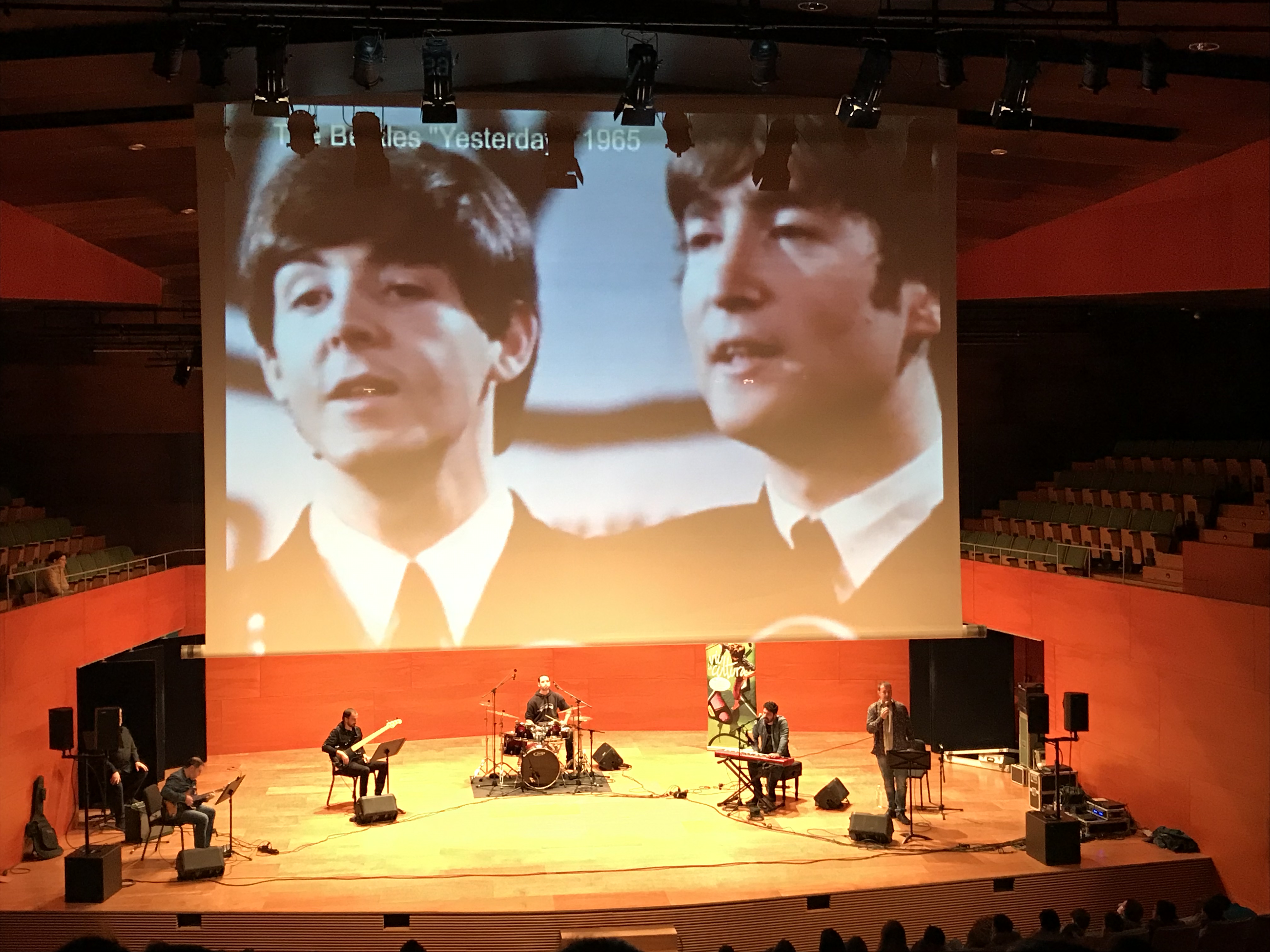 Espectacle «Història del Rock» a l’auditori del Conservatori Professional de Música i Dansa